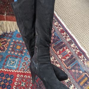 Below Knee tall velvet boots